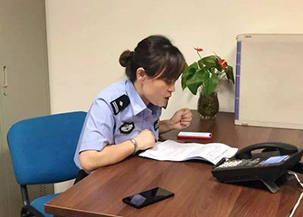 親人突然被警方帶走，家屬慕名前來尋求法律幫助