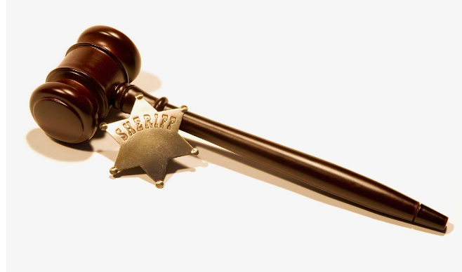 為什么有些刑事案件律師的價格遠(yuǎn)高于市場均價?